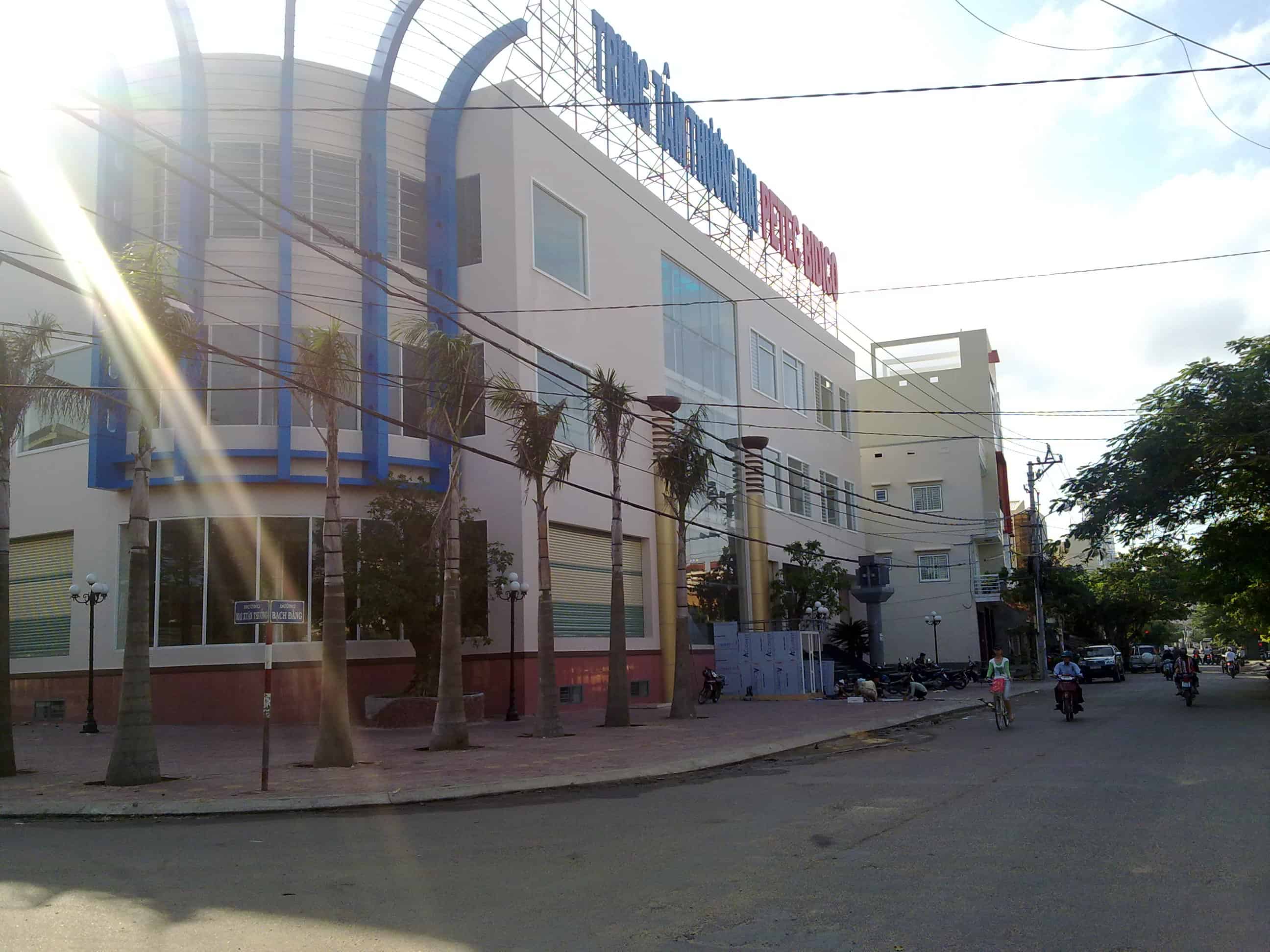 Trung tâm thương mại Petec Bidico